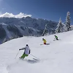 In Near Lifts شقة