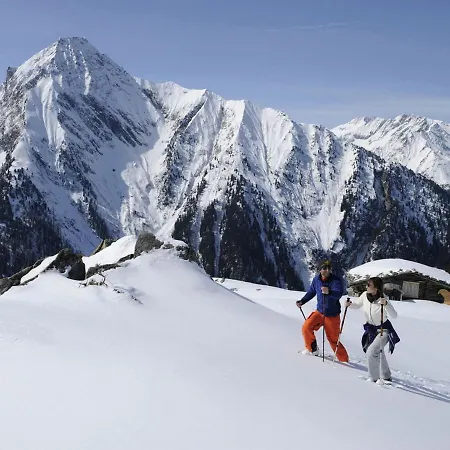 Apartman In Near Lifts